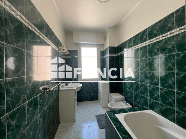 Location Studio meublé 50.18 m² - 2 Rue Casimir Raynaud Le Cannet 06110