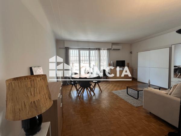 Location Studio meublé 50.18 m² - 2 Rue Casimir Raynaud Le Cannet 06110