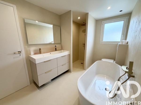 Maison à vendre 7 pièces 255 m² Grasse