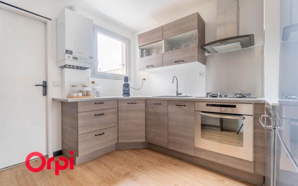 Appartement à vendre    3 pièces • 64 m2 Lyon 3