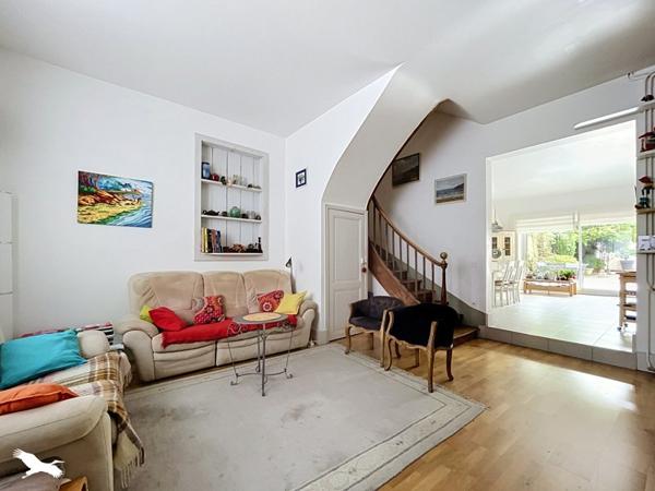 Maison 544 440 € Rochefort 7 p 200 m² DPE C