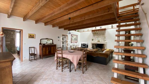 Maison T4 (126 m²) à vendre à MORNAC SUR SEUDRE