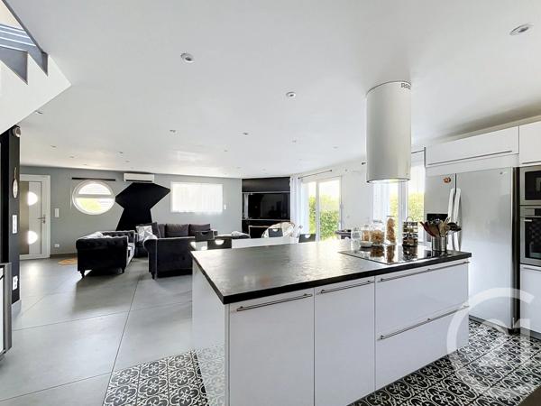 Maison à vendre  7 pièces - 147,86 m 2   FRAHIER ET CHATEBIER  - 70