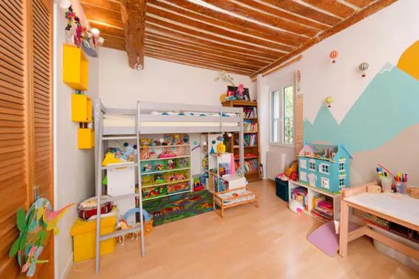 Villeneuve-Loubet (06270) Maison de charme atypique avec cave sur Villeneuve loubet