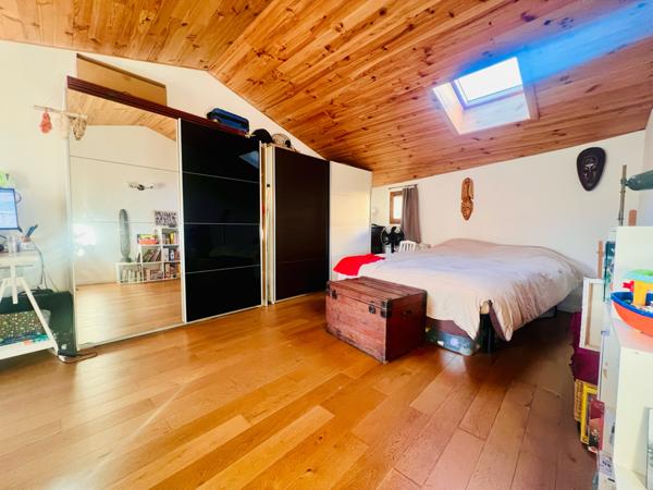 Villeneuve-Loubet (06270) Maison de charme atypique avec cave sur Villeneuve loubet