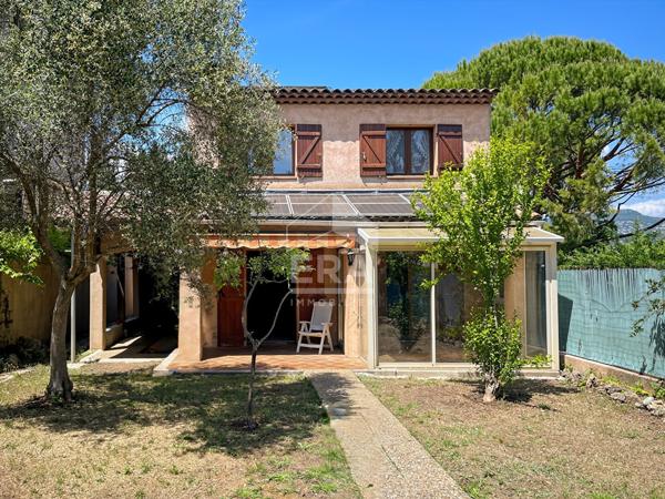 VILLA INDIVIDUELLE 4 PIECES AU CALME SUR 330M² DE TERRAIN