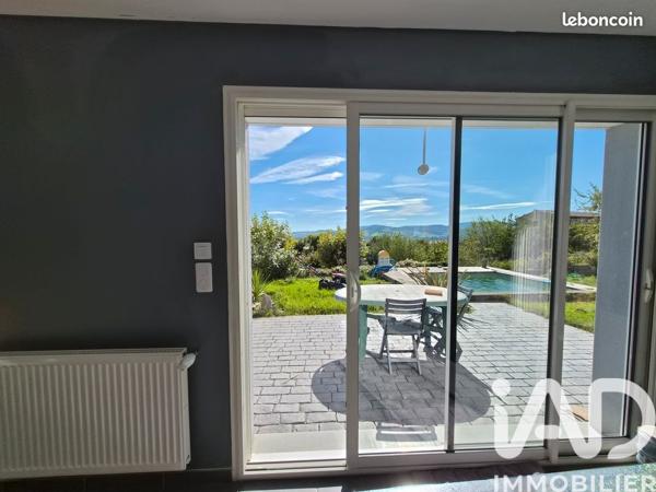 Maison à vendre 5 pièces 102 m² Saint-Martin-la-Plaine