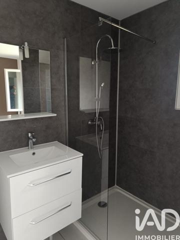 Maison à vendre 5 pièces 102 m² Saint-Martin-la-Plaine