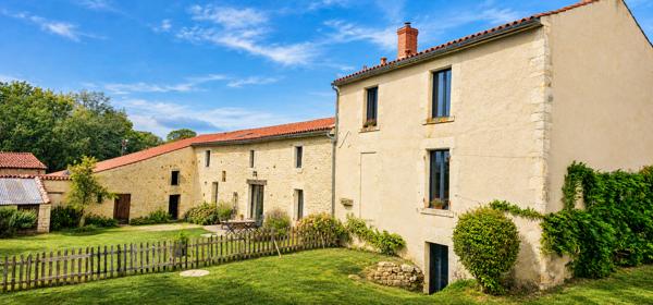 Maison à vendre à Saint-Martin-Lars-en-Sainte-Hermine (85210) - Vendée
