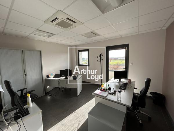 Bâtiment de bureaux à louer à Plaisance-du-Touch avec terrasse