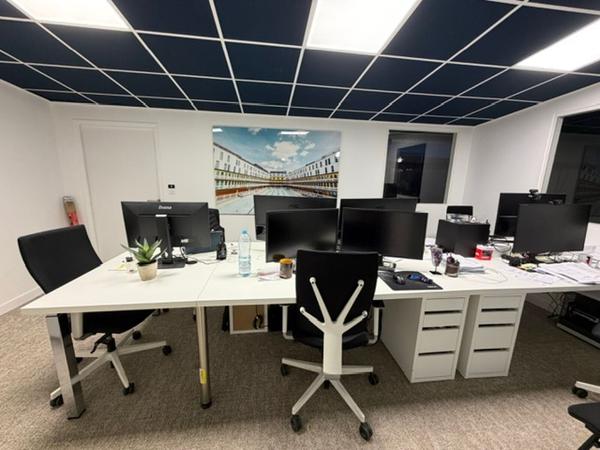 Bâtiment mixte bureaux et activités - 350 m2 - À louer - La Chapelle Saint Mesmin