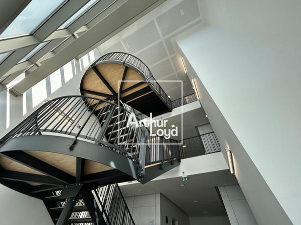 Bureaux à louer à Toulouse nord ouest dans immeuble récent et lumineux