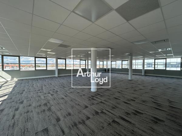 Bureaux à louer à Toulouse nord ouest dans immeuble récent et lumineux