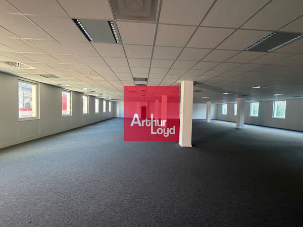 Bureaux à louer à Grenoble BOUCHAYER VIALLET dans immeuble qualitatif proche transports
