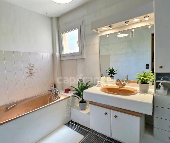 *Co-Exclusivité*Sanvic Etoile* T2 de 57 m² avec garage.