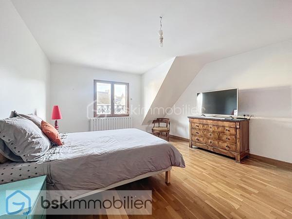 Maison traditionnelle de 215 m²