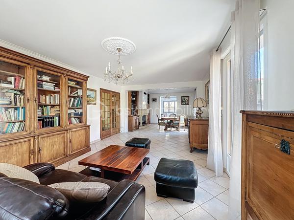 Maison traditionnelle de 215 m²