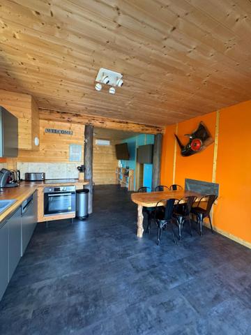 Maison ossature bois pleine nature