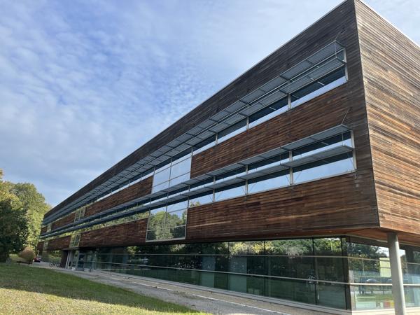 Immeuble de bureaux à vendre d'environ 4 635m2 (SHON) - BOIGNY SUR BIONNE