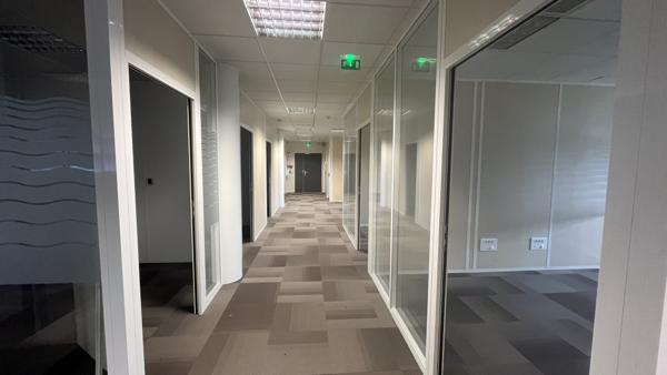 Immeuble de bureaux à vendre d'environ 4 635m2 (SHON) - BOIGNY SUR BIONNE