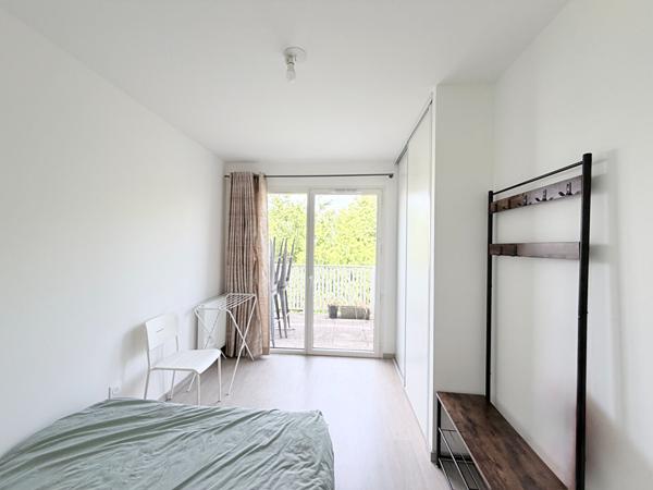 PESSAC - CENTRE  VILLE- Appartement T3 - 2 chambres - Ascenseur - Dernier étage - Terrasse