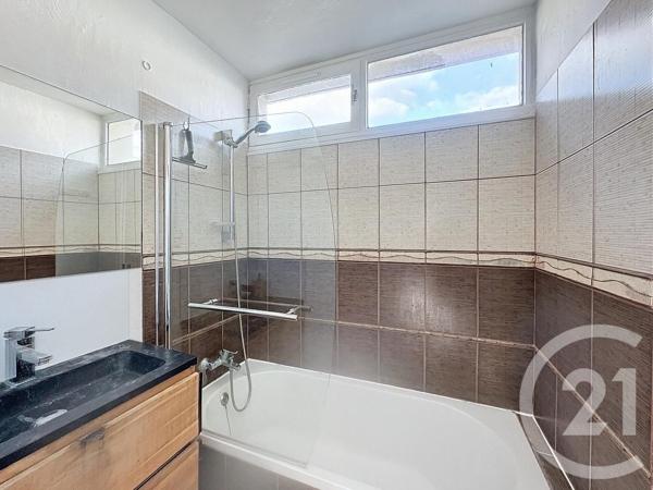 Appartement à vendre  5 pièces - 65,93 m2 ALBERTVILLE - 73