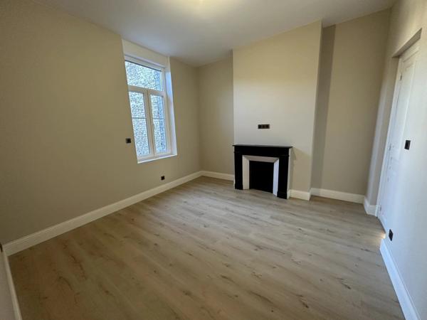 Location Maison 7 pièces 160 m2 à Saint-Quentin