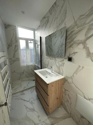 Location Maison 7 pièces 160 m2 à Saint-Quentin
