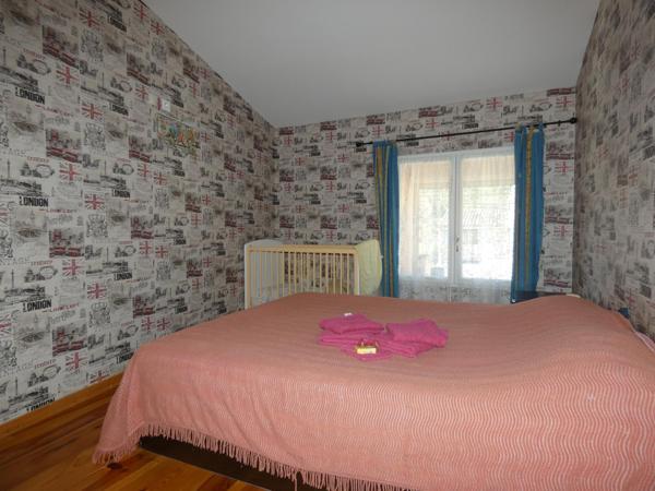 Grande maison de 260M², 7 chambres avec salle d'eau et wc, 2 cuisines, jardin et piscine hors sol