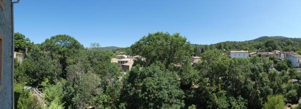 Grande maison de 260M², 7 chambres avec salle d'eau et wc, 2 cuisines, jardin et piscine hors sol