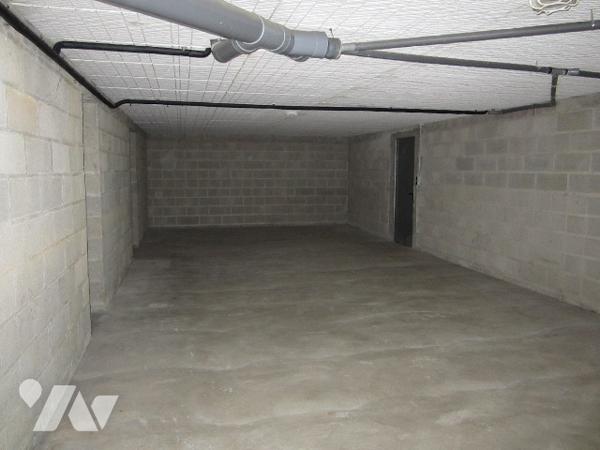 Pavillon de 117 m2 sur sous-sol complet, 3 chambres.