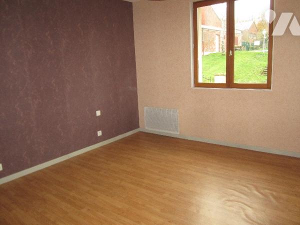 Pavillon de 117 m2 sur sous-sol complet, 3 chambres.