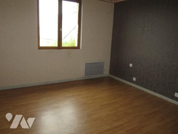 Pavillon de 117 m2 sur sous-sol complet, 3 chambres.