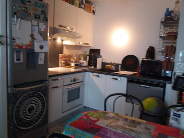 APPARTEMENT T2 au 2ème étage DANS RESIDENCE SECURISEE AVEC 1 EMPLACEMENT PARKING