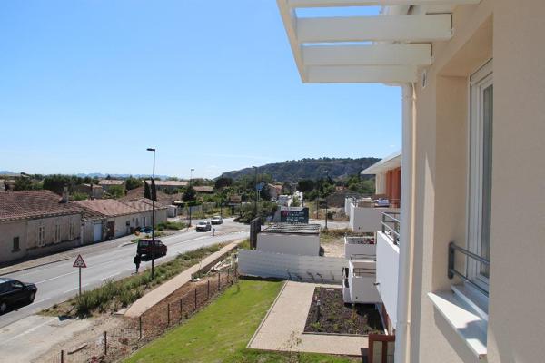 APPARTEMENT T2 au 2ème étage DANS RESIDENCE SECURISEE AVEC 1 EMPLACEMENT PARKING