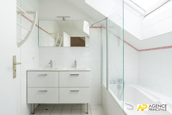 Maison 1 220 000 € **  - Référence  13624