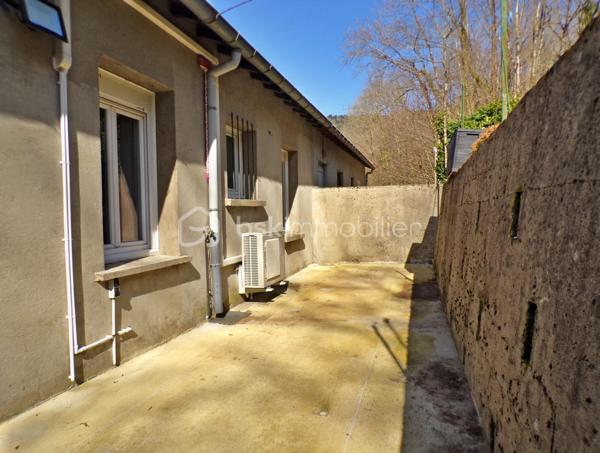 Maison de village de 80 m²