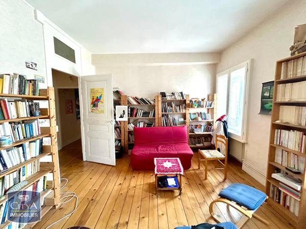Appartement à louer 3 pièces 77m²