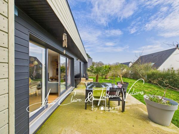 Confort moderne et faibles charges pour cette maison bois familiale idéalement située