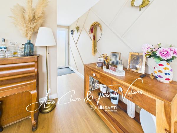 Confort moderne et faibles charges pour cette maison bois familiale idéalement située