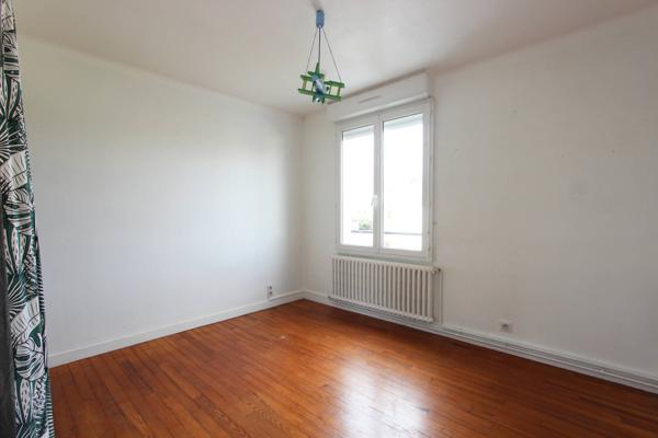 UNE COQUETTE MAISON DE QUARTIER, SECTEUR CORNIGUEL. -