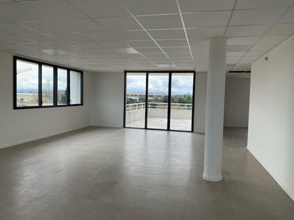 Bureaux à vendre à Avignon Agroparc, dernier étage avec terrasse