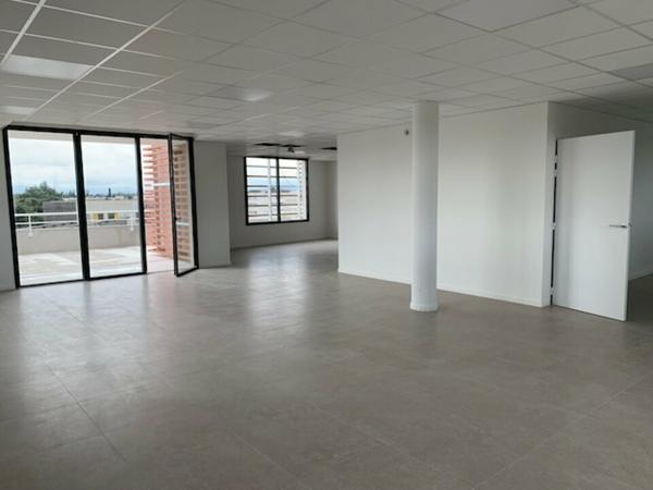 Bureaux à vendre à Avignon Agroparc, dernier étage avec terrasse