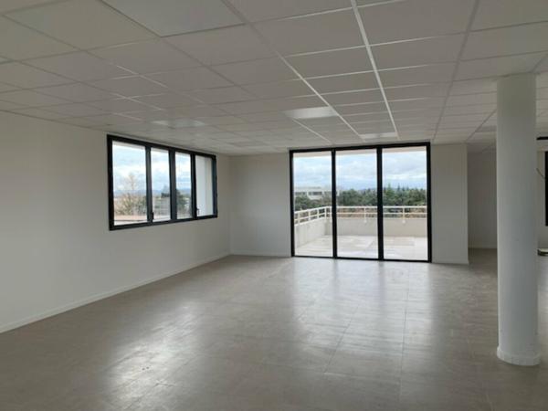 Bureaux à vendre à Avignon Agroparc, dernier étage avec terrasse