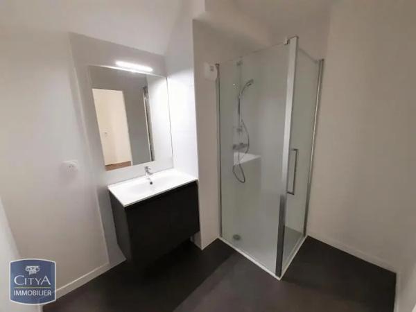 Appartement à louer 3 pièces 70.05m²