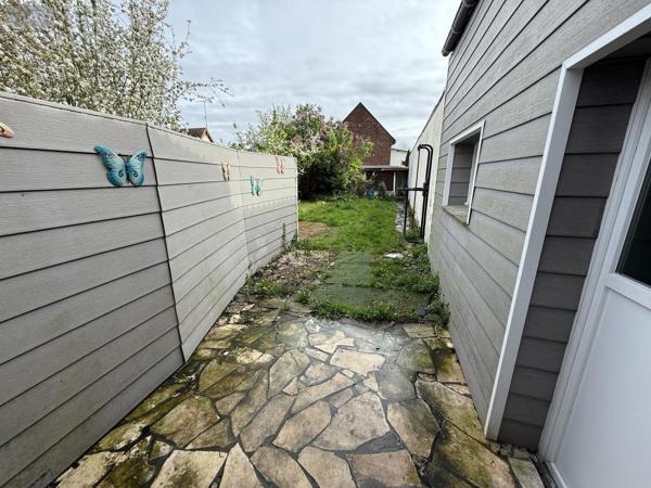 Immeuble à vendre à Amiens dans la Somme (80000), ref : 80121-2652   
St-Acheul