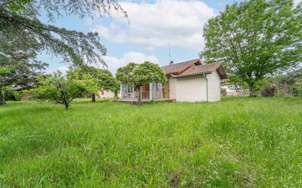 Maison à vendre    3 pièces •  Lit-et-Mixe