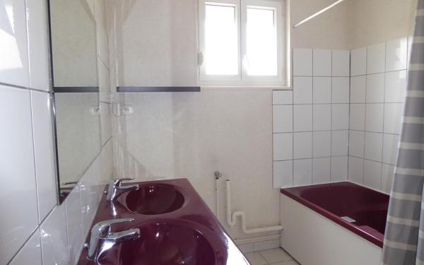 Immeuble à vendre    9 pièces •  Le Creusot