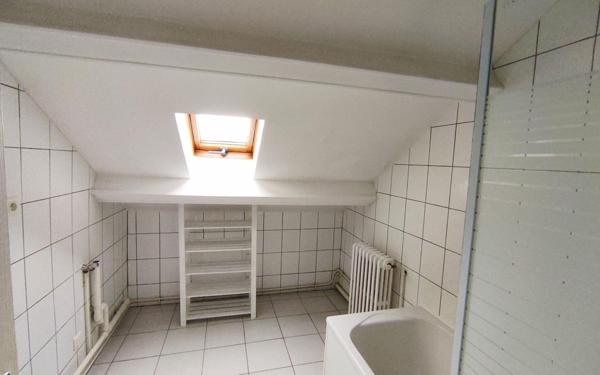 Immeuble à vendre    9 pièces •  Le Creusot