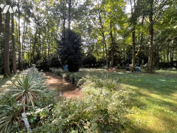 Maison 330 m² - TAVERS